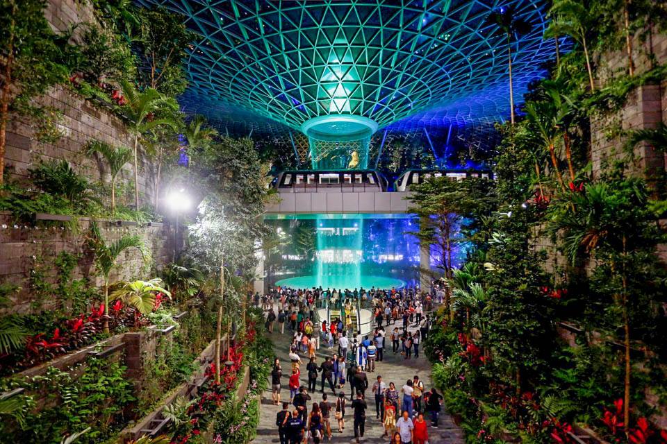 7月份可以从新加坡转机回国吗