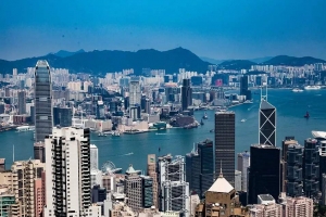 香港机场发布转机条件：目前必须同一航司集团转机