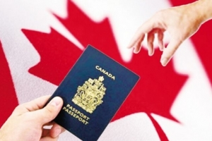 办加拿大探亲签证必须购买往返机票吗？